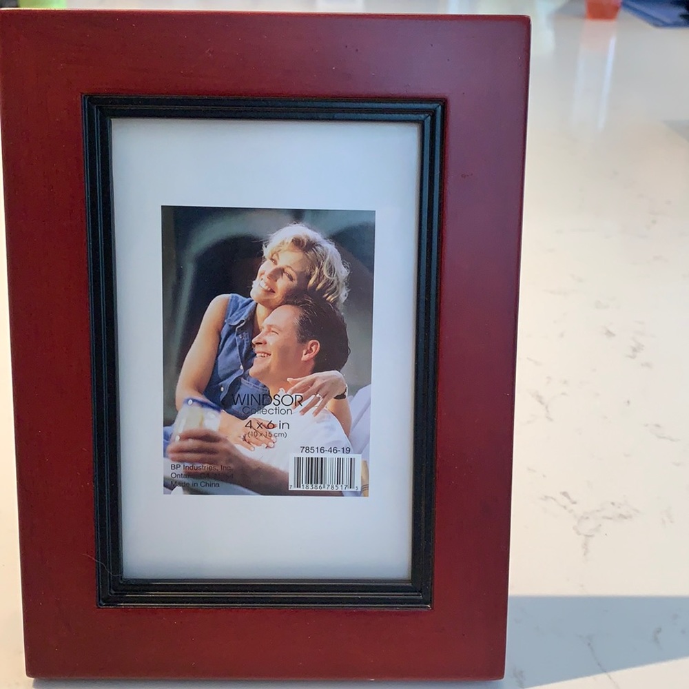 Wooden picture frame. Brand new.